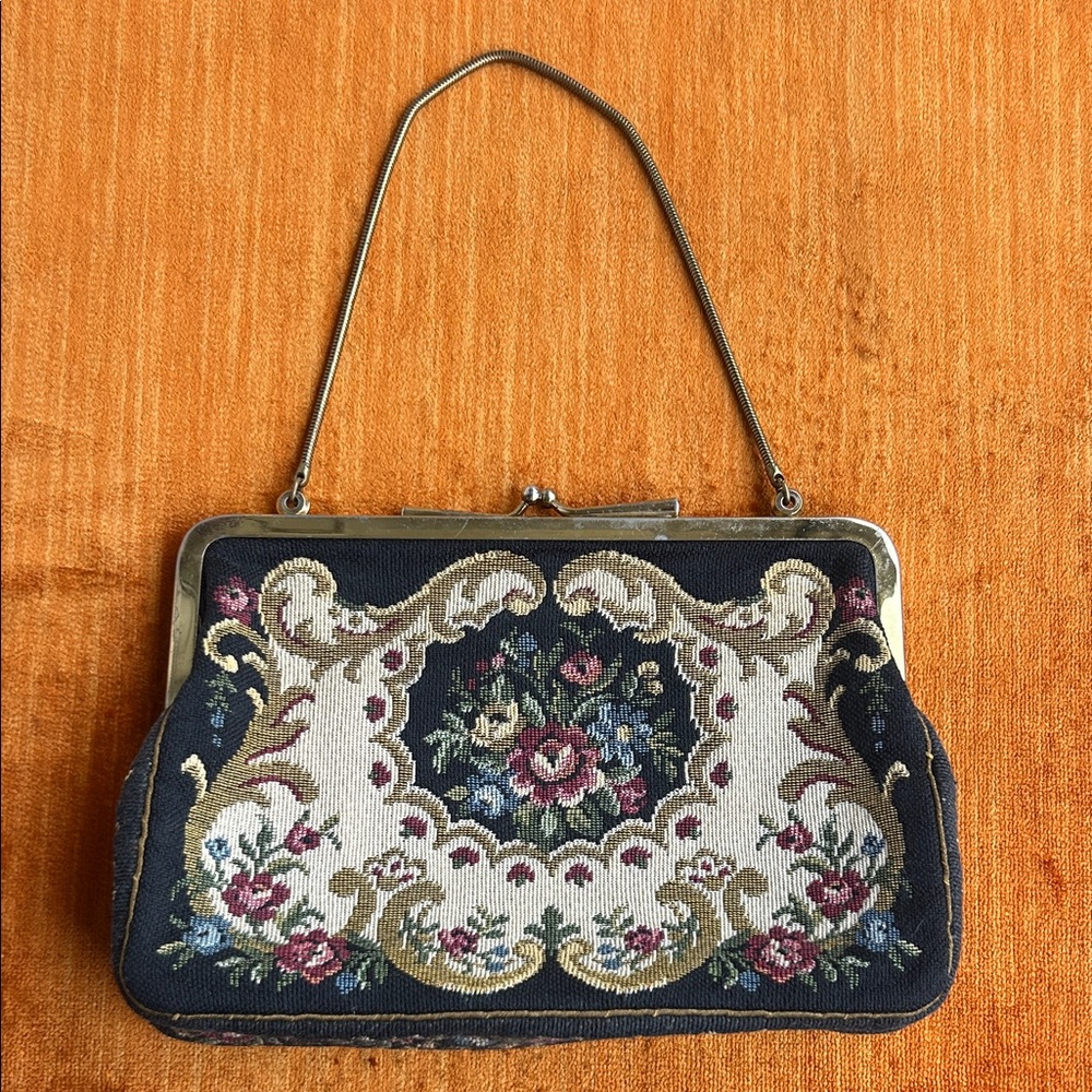 Vintage Black Floral Tapestry Evening Kiss-lock Handbag